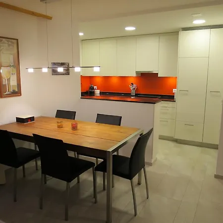 Seebach B1 ארוזה